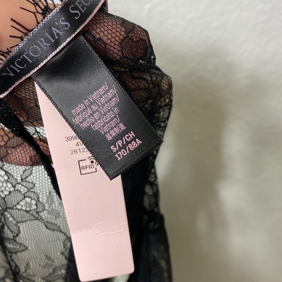 Victoria's Secret Leaf Print Lace Lingerie… - Picture 4 of 10